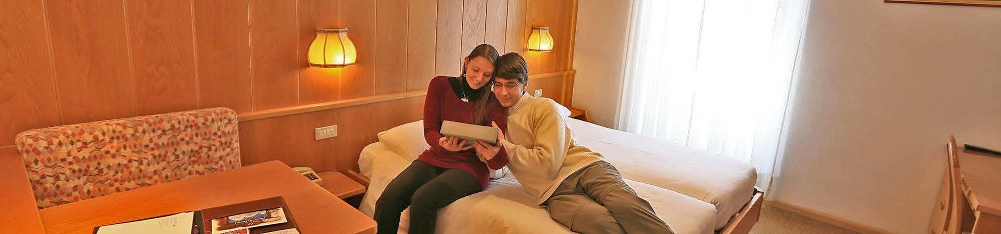 Al Piccolo Hotel Vigo di Fassa Εξωτερικό φωτογραφία