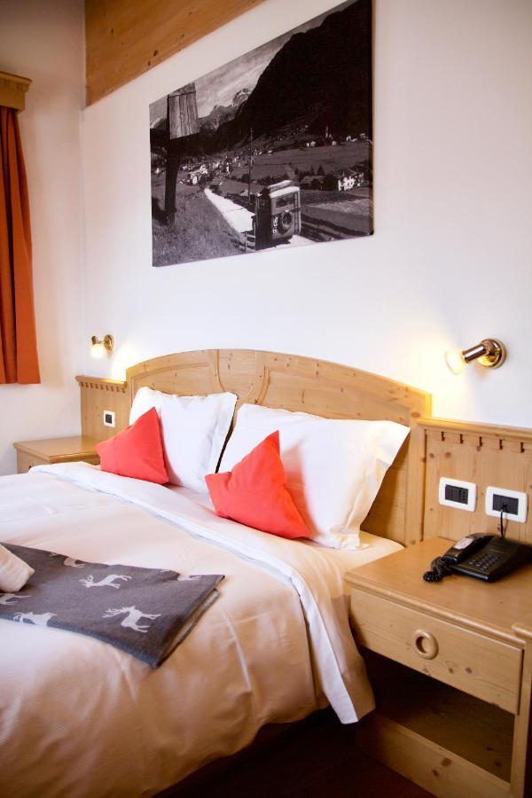 Al Piccolo Hotel Vigo di Fassa Εξωτερικό φωτογραφία